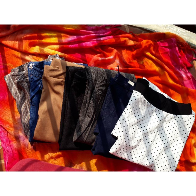 Rok Preloved/Rok Murah/Rok Panjang/Rok Motif/Rok Polos/Rok Hitam/Rok Jeans/Rok Line A/Rok Putih