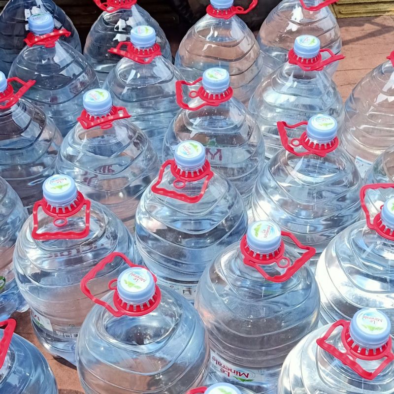 

Ay00! Air Minum Le Minerale / LEMINERALE Galon Isi 15 Liter