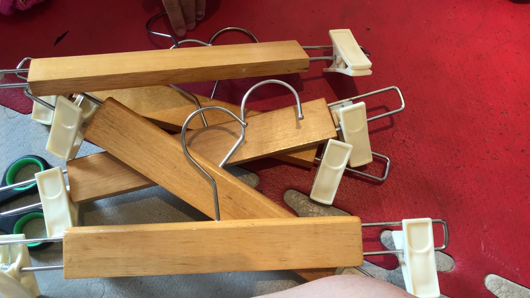 Hanger Jepit Kayu Kotak 1pcs