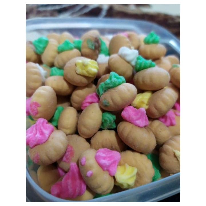 

Kue Kancing Manis /Kue warna warni