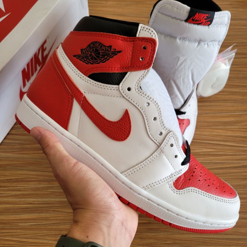 Air Jordan 1 Retro High OG Heritage || gym red satin black white