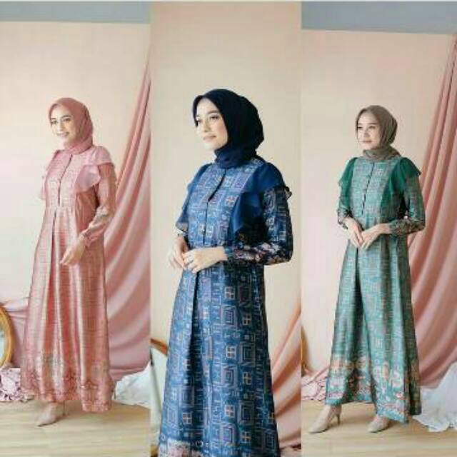 Khandra Dress by kienka