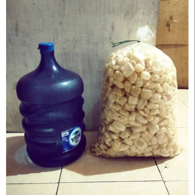 

Kerupuk kulit