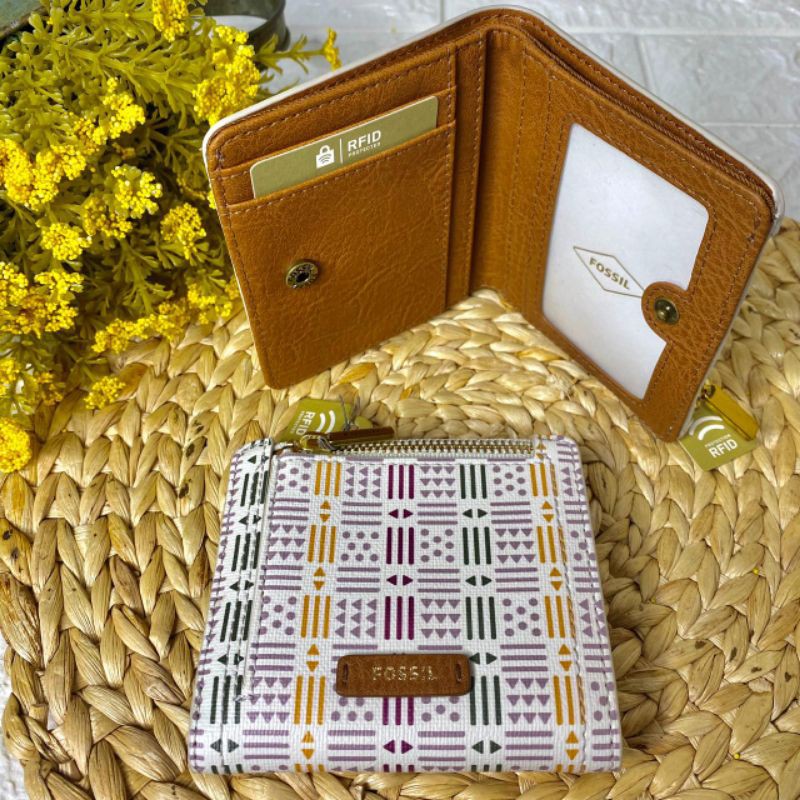 Dompet Fossil Short Wallet Motif