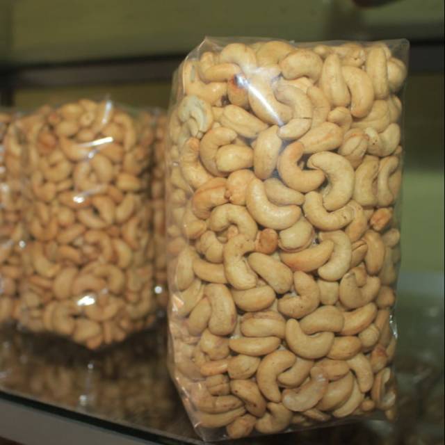 

Kacang mete asli wonogiri kemasan 1kg