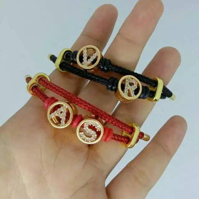 Fourfashion JEWELRY GELANG TANGAN WANITA TALI KAWAT HURUF INISIAL LAPIS EMAS