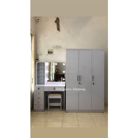 SET  Lemari + meja rias lampu MDF