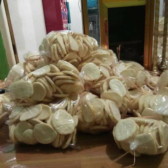 

Kerupuk ikan tengiri