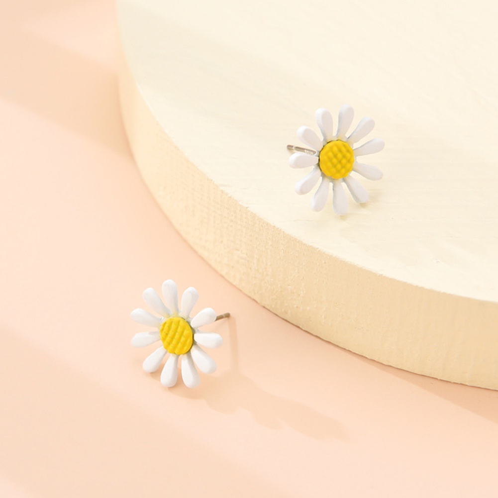 Hu Hu Hu Hu Hu Alat Bantu Pasang Kacamata♡ Anting Tusuk Wanita Bahan Resin Desain Marguerite Gaya Elegan Untuk Hadiah