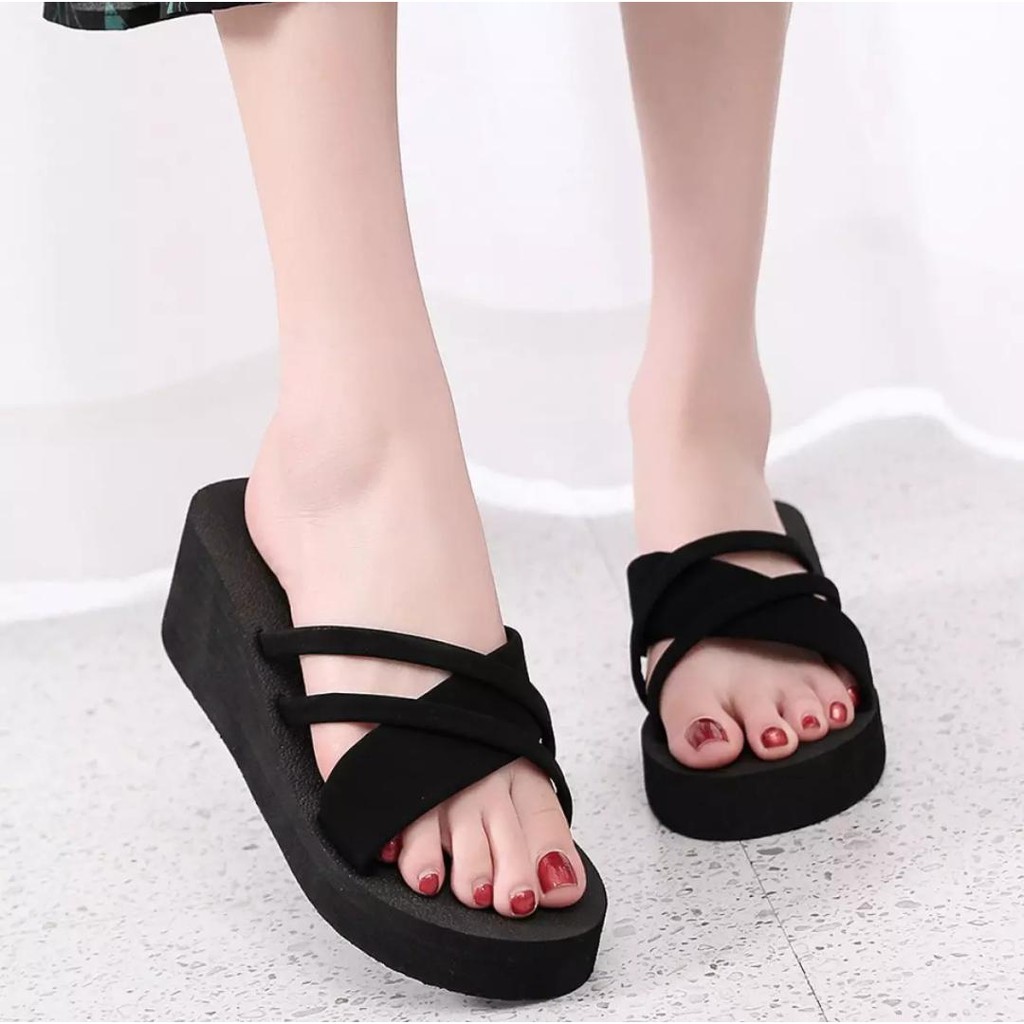 wedges spon wanita silang cantik