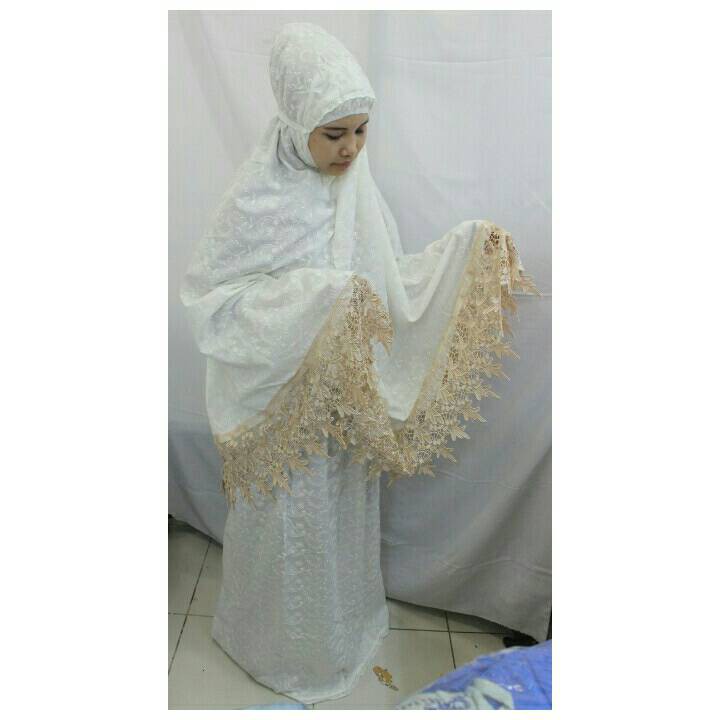 katun paris renda daun mocca