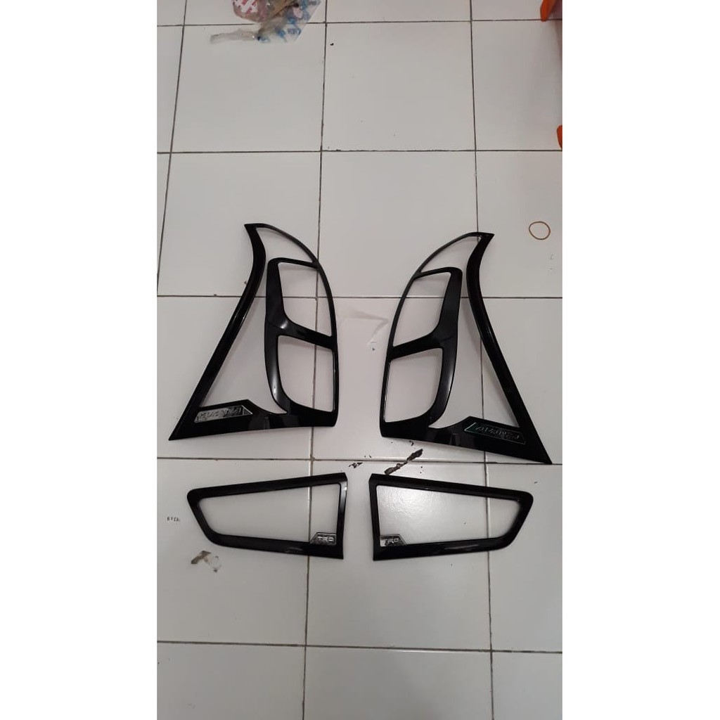 garnish belakang avanza Avanza 2015 - 2017 hitam glosy