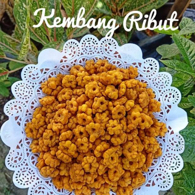 

Camilan 500 gram snack kembang ribut, anting anting. Gurih, renyah dan kriuk