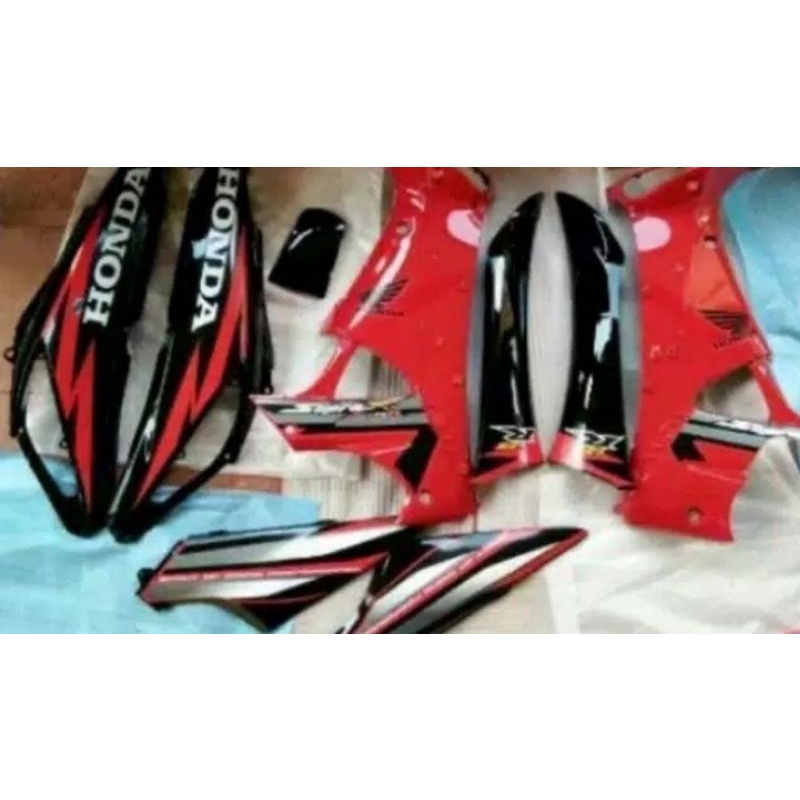bodi plus sayap Honda Supra x 125 old tahun 2005_2006