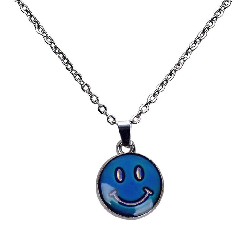 Temperature-sensitive Color-changing Necklace Cute Korean Version Wild Smile Pendant Clavicle Chain