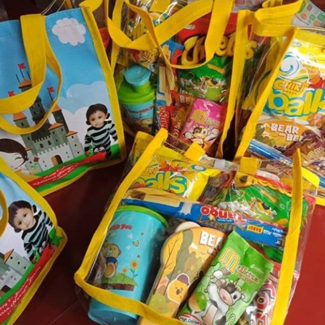 

SNACK ULANG TAHUN + GOODIE BAG