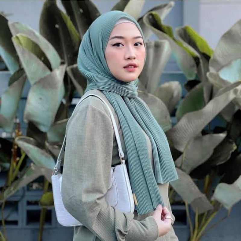 hijab pashmina plisket premium panjang 75x170 tanpa garis tengah//pashmina plisket terlaris murah-lilac.