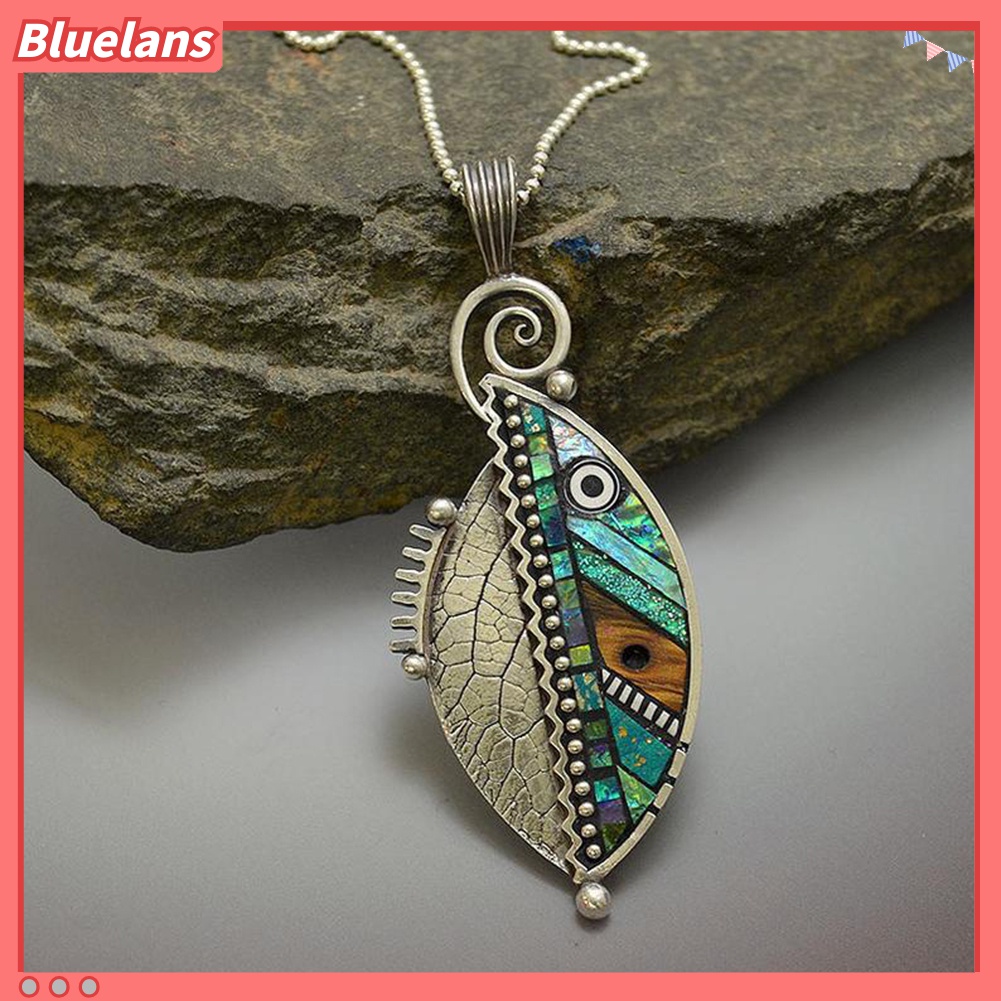 Kalung Rantai Dengan Liontin Daun Gaya Vintage Untuk Wanita