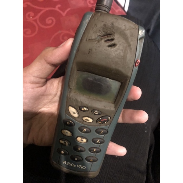 Sony Ericsson hp jadul r250s pro