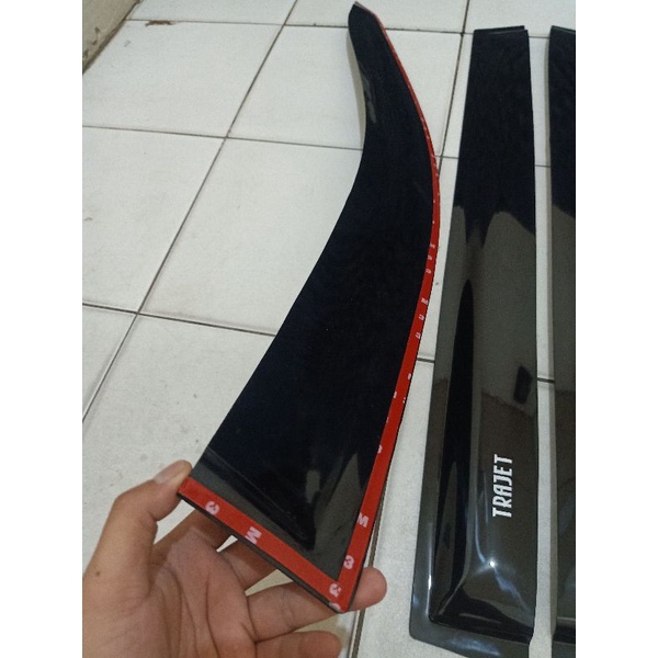 Talang air hyundai trajet slim 3m