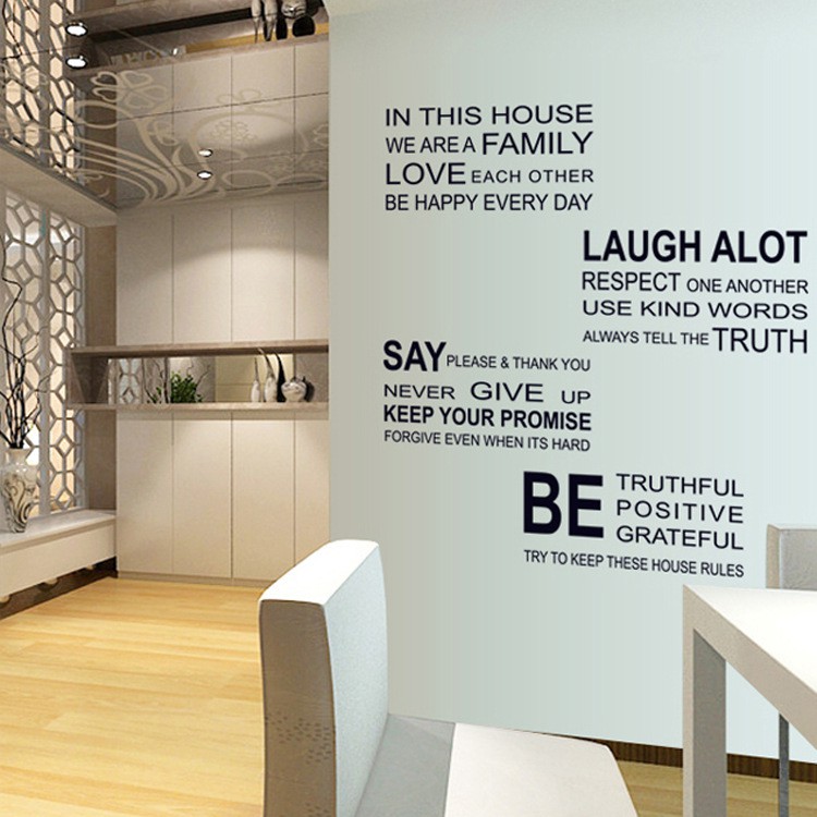 RELIZA WALLSTICKER QUOTES IN THIS HOUSE WE ARE FAMILY HITAM STIKER DINDING