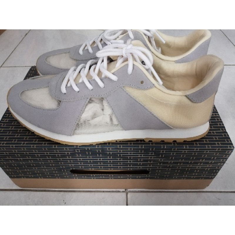 Rafheoo German Army Runner Transparent White