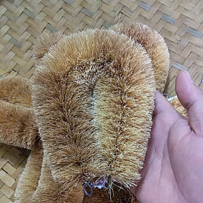 sikat sabut kelapa / sikat wc / sikat kamar mandi / sikat ban mobil motor