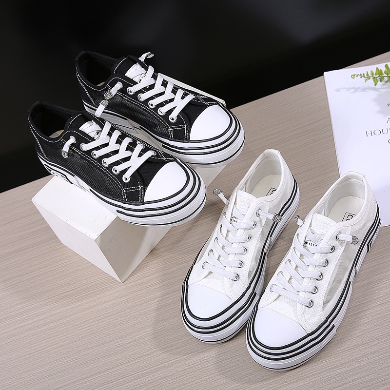 Sepatu Sneakers Wanita Import 726-727-728-3