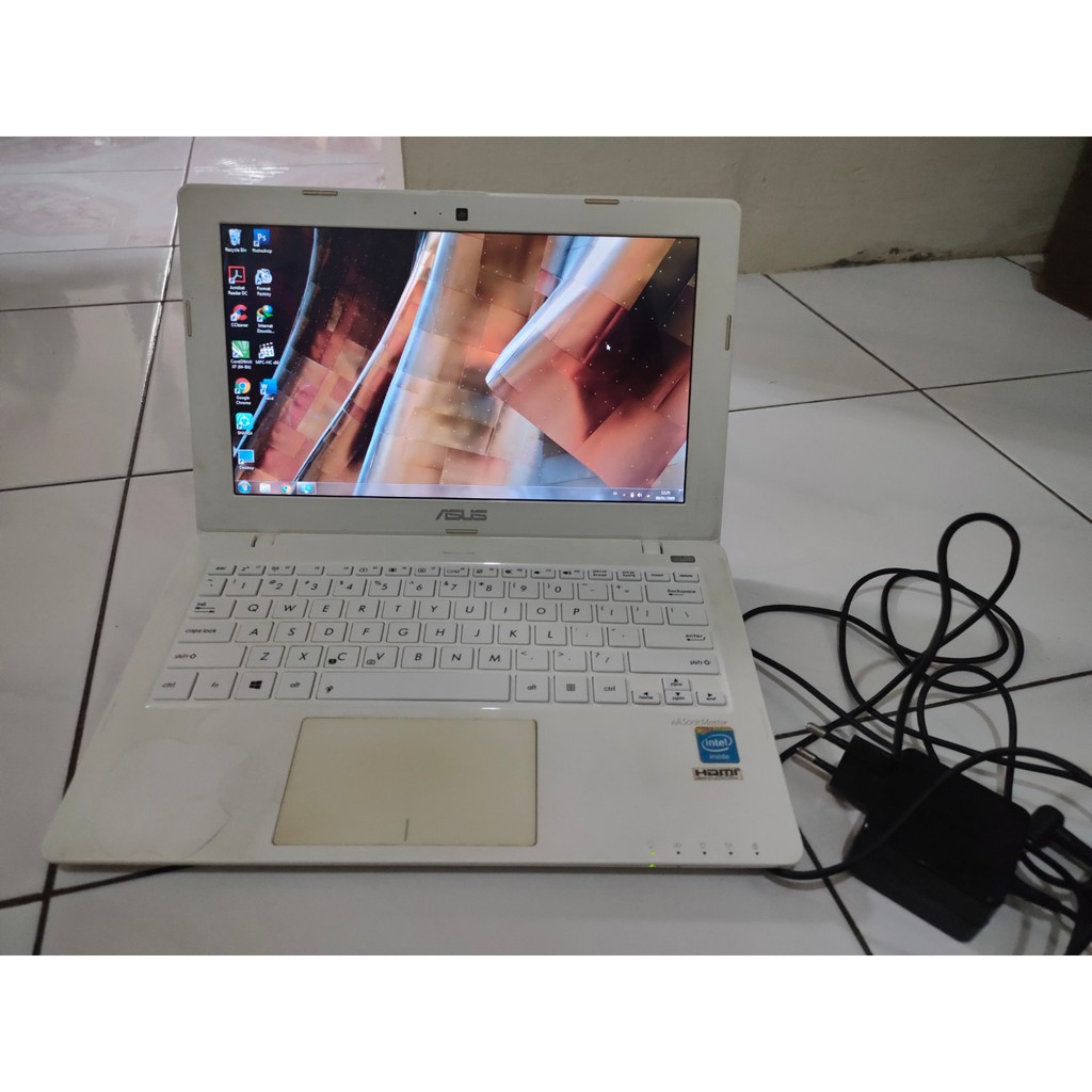Laptop Netbook Asus X200 Bekas