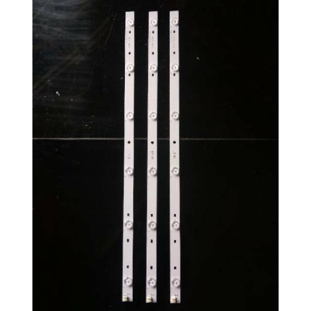 LAMPU ORIGINAL BACKLIGHT TV TOSHIBA 32P2400VJ - BACKLIGHT TV TOSHIBA 32P2400 3V 6KANCING MATA LED
