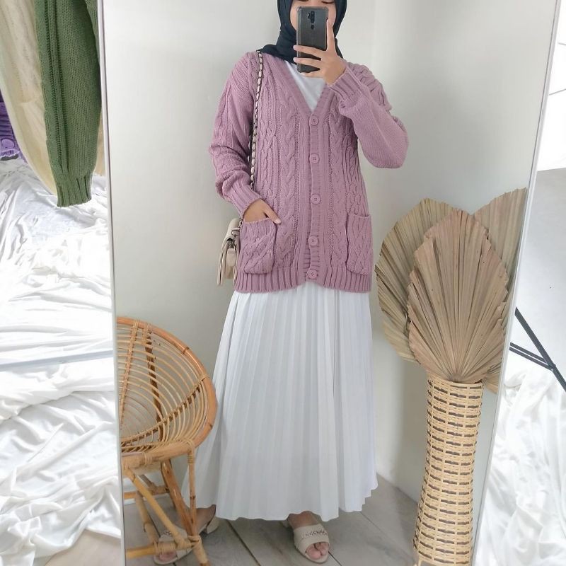 Cardigan Rajut Kepang Wanita Oversize Jumbo Cable Knit Tebal Outer