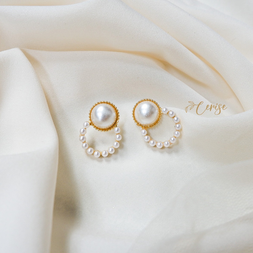 Vita Earrings | Anting tusuk mutiara korea putih cantik aksesoris wanita trendy stylish