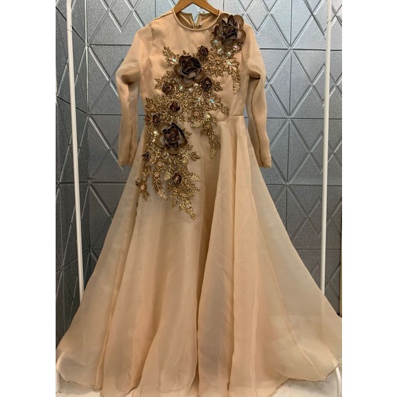 ready gaun pesta terbaru