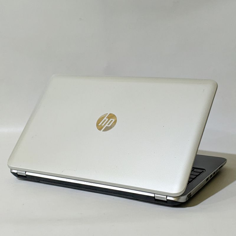 laptop gaming/Design hp pavilion 15 - core i7 8core - ram 16gb - dual vga amd radeon - ssd 256gb