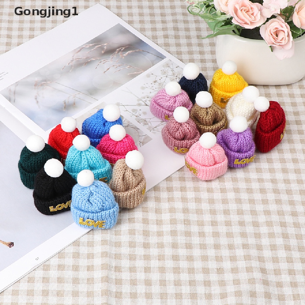 Gongjing1 Mainan Miniatur Topi Kupluk Rajut Skala 1: 12 Untuk Aksesoris Rumah Boneka