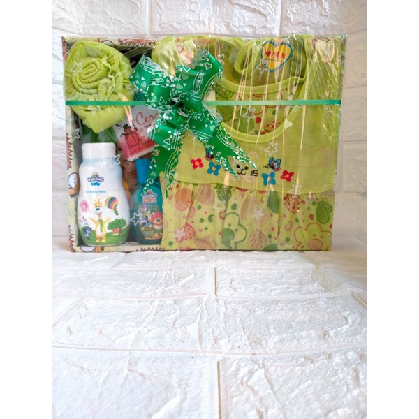 Parcel bayi /baby gift set parsel bayi cewek kado bayi lahir parsel bayi perempuan