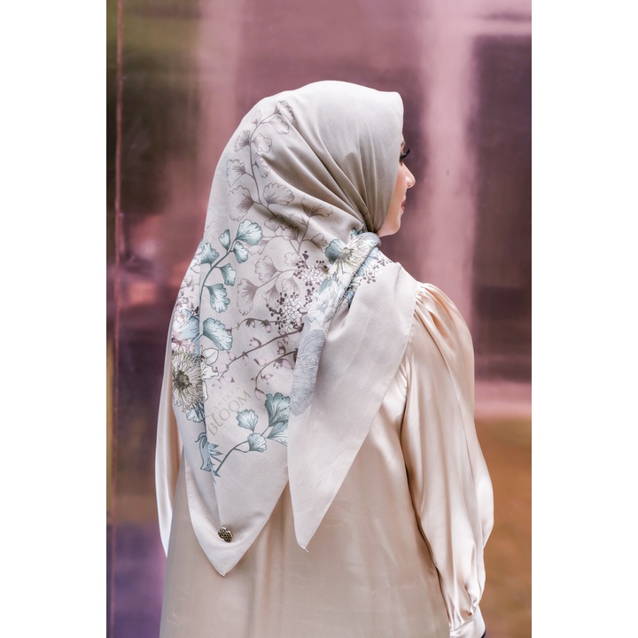 SERAYA SCARF - BLOOM