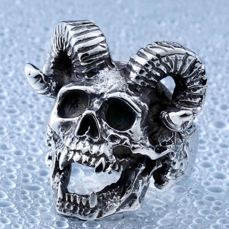 SEUSUK Cincin Gothic Punk Desain Kepala Tengkorak Gaya Gothic Vintage untuk Biker