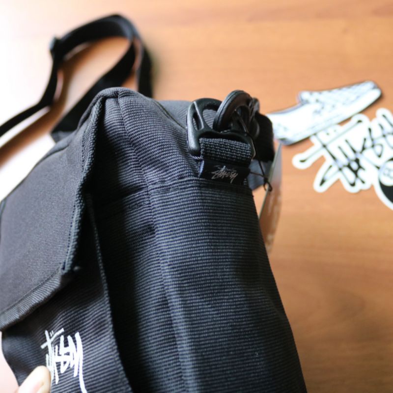 Stussy mini sling shoulder apendix