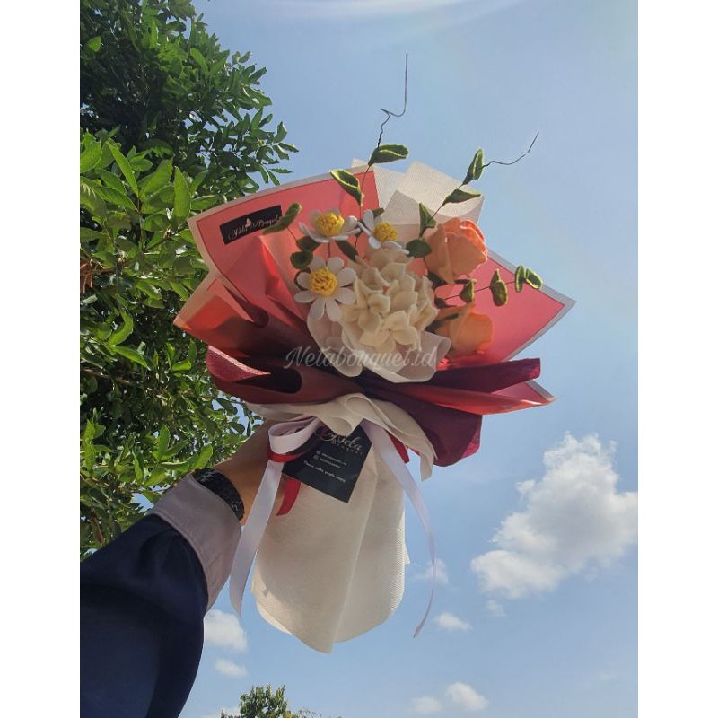 Buket flanel hydrangea dan mawar