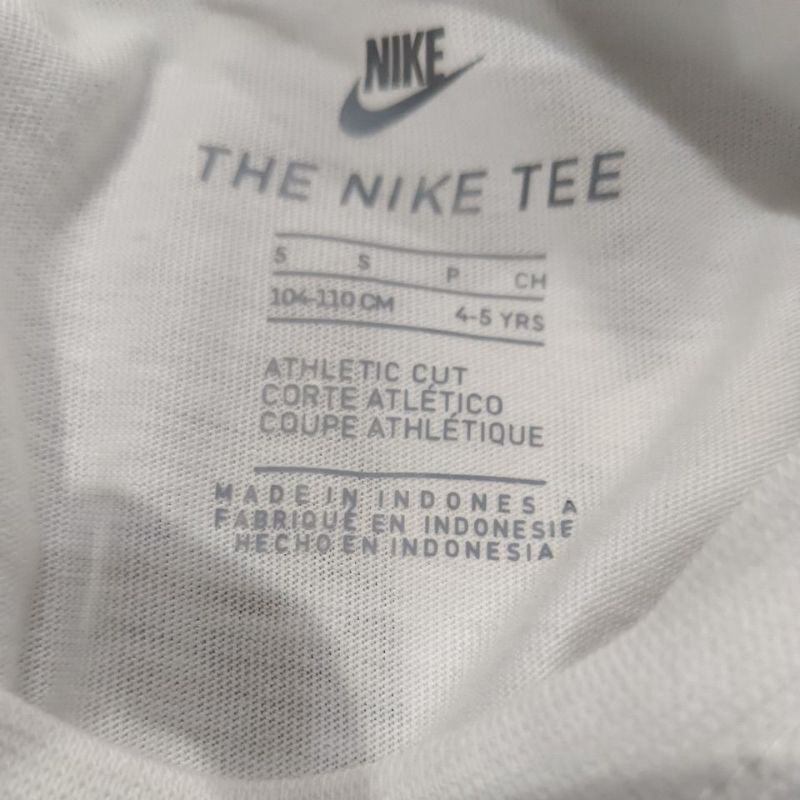 kaos nike the nike tee