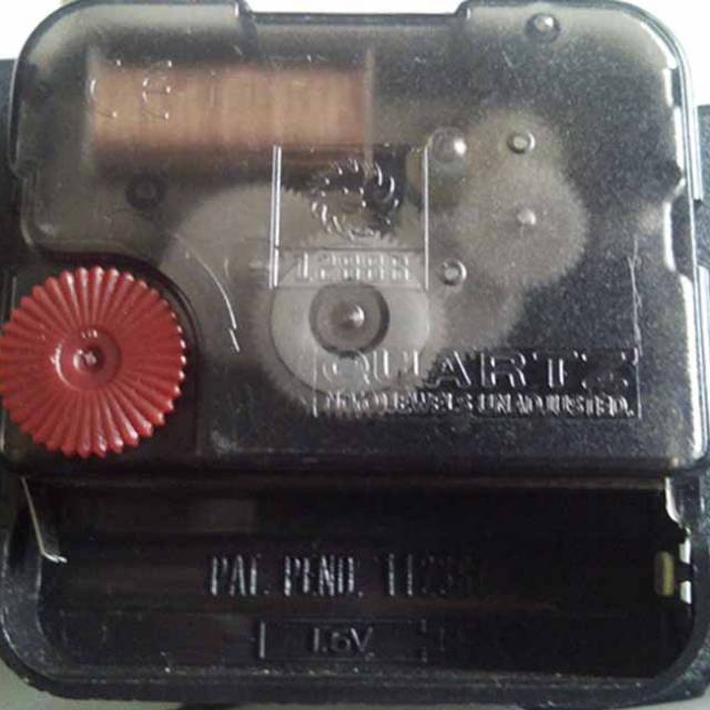 Mesin jam dinding sweep halus 12888