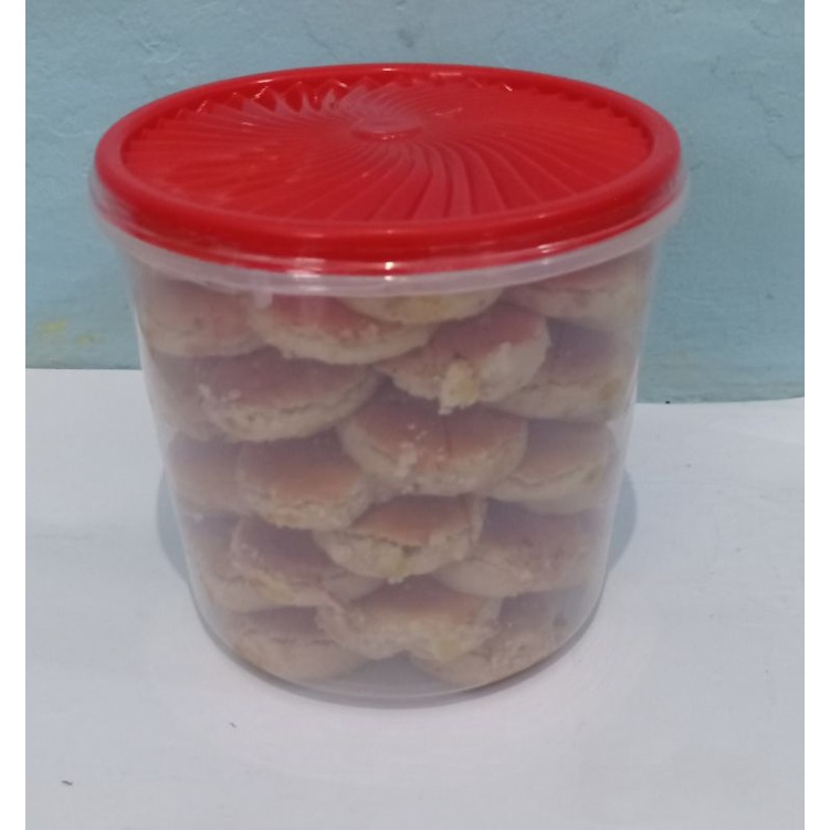 

Kue kacang jember