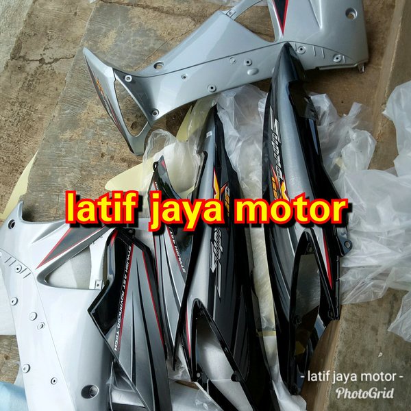 body supra x 125 lama hitam silver