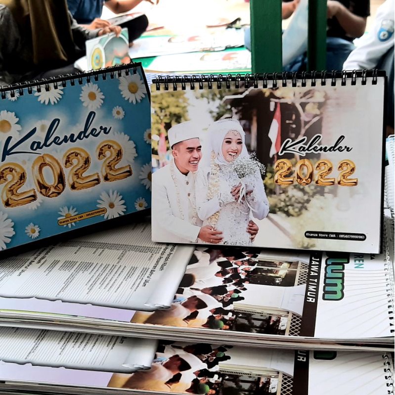 

KALENDER MEJA CUSTOM MURAH isi 13 lembar
