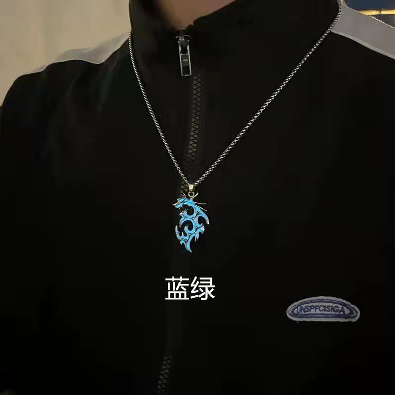 2022 Kalung Liontin Naga Api luminous Bahan stainless steel Gaya hip hop Untuk Pria