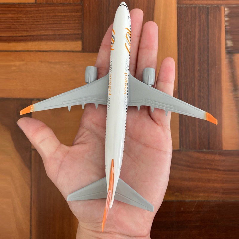 Mainan Model Pesawat Terbang Boeing Airbus Brazil A380 B737 Bahan Alloy Dengan Base Aviation