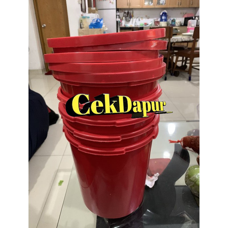 ember bekas es krim bulat merah 8 liter/ember es cream bekas 8 liter tebal bagus asli ember