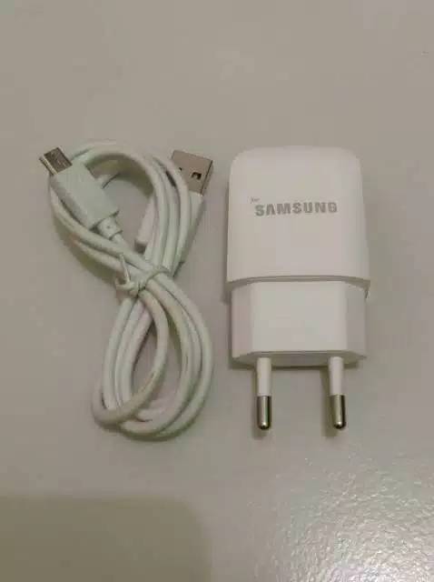 Charger Oppo/Samsung  FAST CHARGER Travel 2.0A