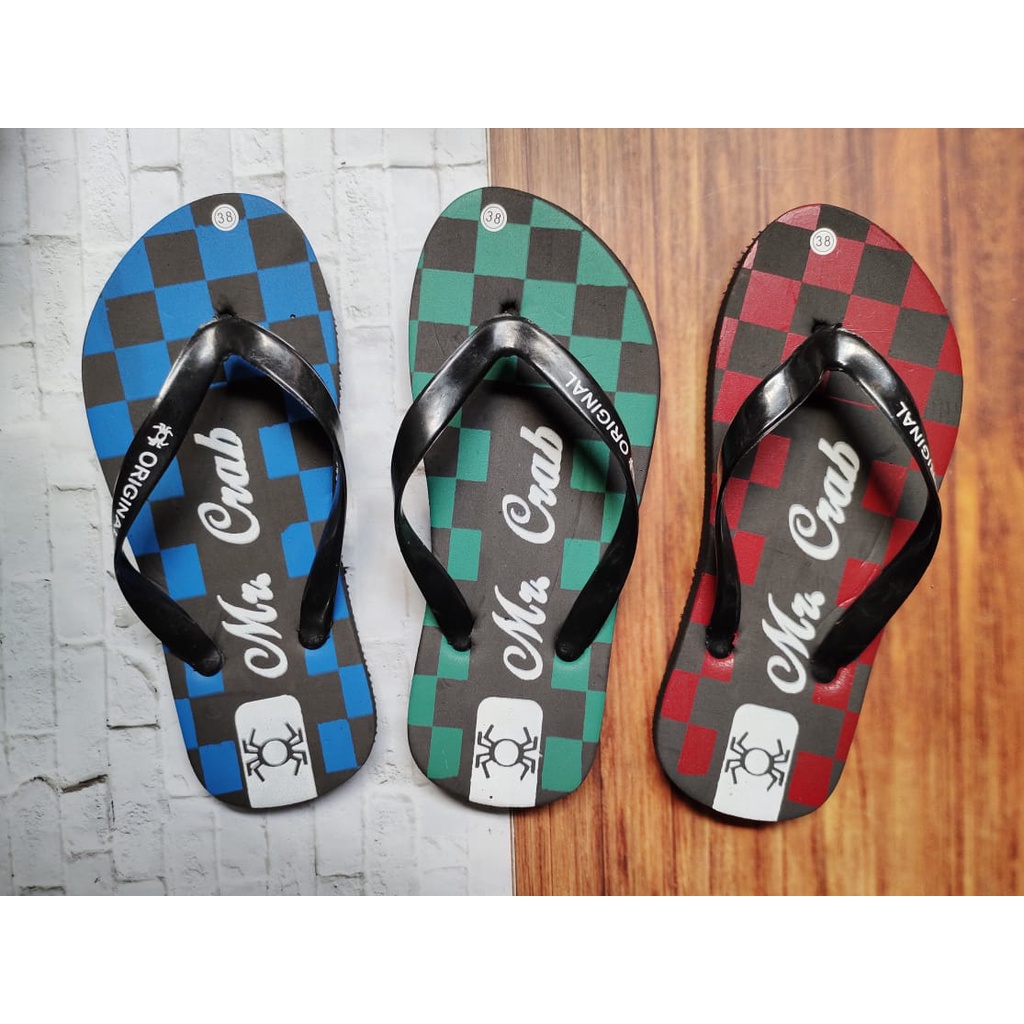 Sandal jepit pria motif Mr.Crab